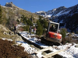  Poursuite du chemin sur l autre rive du canal